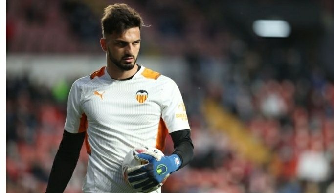 გიორგი მამარდაშვილის ხელთათმანები საქველმოქმედო აუქციონზე გაიყიდა