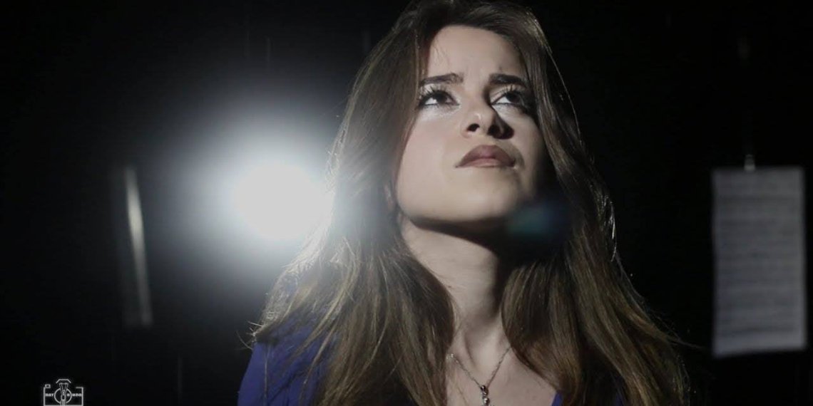 ძირს უსულოდ დაეცა – მომღერალი ირმა არავიაშვილი რეანიმაციაში გადაიყვანეს