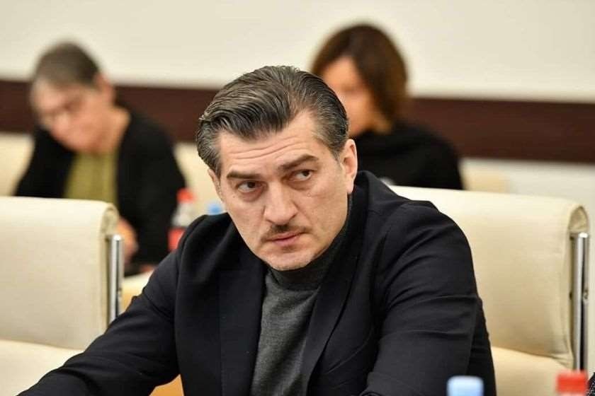 რიგ საკითხებში მანამდეც გვქონდა დისკომფორტი – მიხეილ ყაველაშვილის პირველი კომენტარი ,,ქართული ოცნებიდან” წასვლაზე