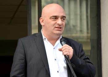 საბოლოოდ გააშიშვლა – მუხლებზე დააჩოქა საქართველოსა და მისი პირადი მტრები – სანდრო ბრეგაძე ზვიად გამსახურდიაზე