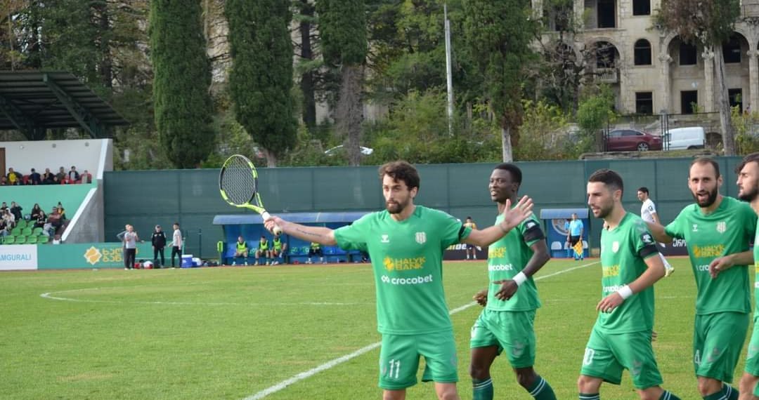 “სამგურალის” ფეხბურთელმა ირაკლი რუხაძემ გატანილი გოლი ტრაგიკულად დაღუპულ მარიტა მეფარიშვილის ხსოვნას მიუძღვნა