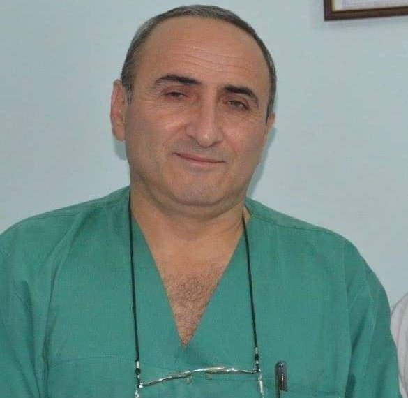 ექიმი რომელიც 8 საათი ახალგაზრდის გადარჩენას ცდილობდა და ოპერაციის შემდეგ დაიღუპა როსტომ შველიძეა