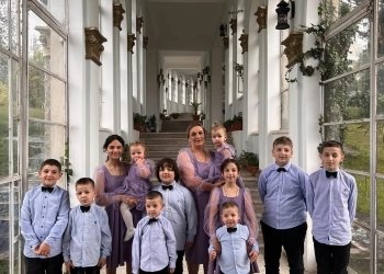 უმისამართოდ ვკითხულობ ეს ყველა თქვენია? – 11 შვილის დედა ქუთაისიდან, რომელმაც ფოტოგრაფი გააოცა