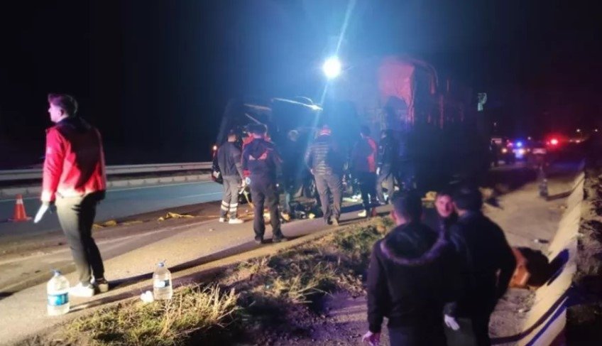 ავარია თურქეთში – დაღუპულებს შორის არიან ცნობილი მსახიობები