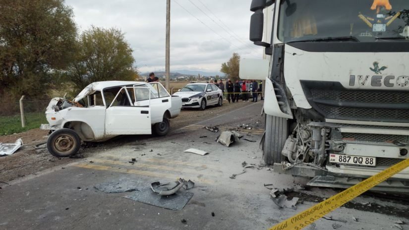 მძღოლი  მძიმე მდგომარეობაშია-ავარია მარნეულში