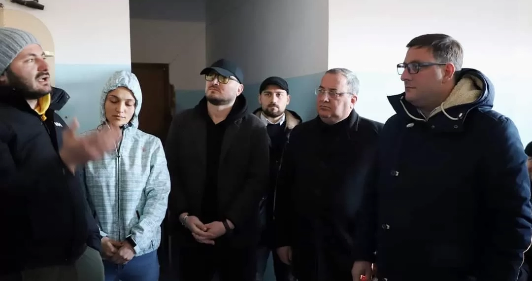 რა ვითარებაა ძლიერი ქარისგან დაზიანებულ თაბუკაშვილის 173 ნომერში