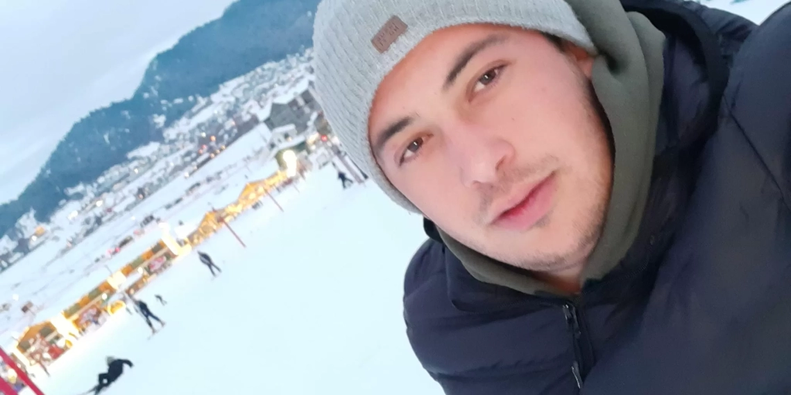 “Ღმერთო როგორი დაუნდობელი ხარ”-ახალობლები ავარიით დაღუპულ ახალგაზრდას ემშვიდობებიან