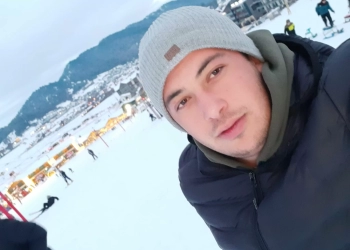 “Ღმერთო როგორი დაუნდობელი ხარ”-ახალობლები ავარიით დაღუპულ ახალგაზრდას ემშვიდობებიან