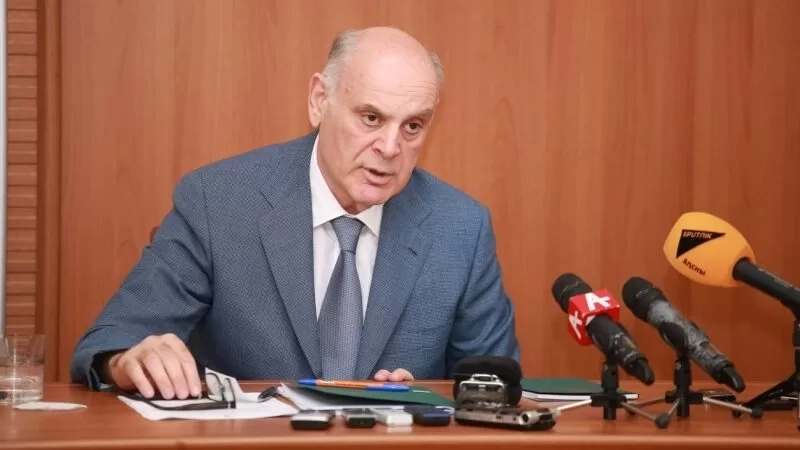 “საქართველოს ხელისუფლება სიტუაციას აკონტროლებს” – ბჟანია