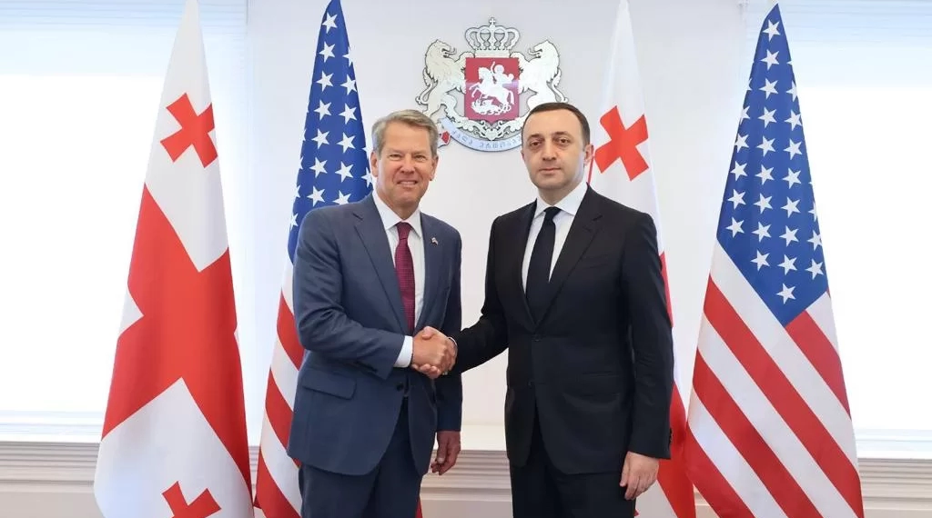 ,,ქვეყანასა და შტატს სახელის გარდა კიდევ ბევრი რამ აქვს საერთო”-ბრაიან კემპი