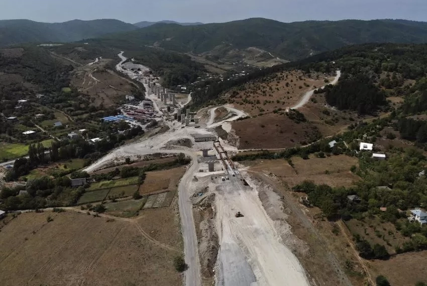 რიკოთის უღელტეხილის რეაბილიტაცია დარღვევებით მიმდინარეობს – ირაკლი კუპრაძე