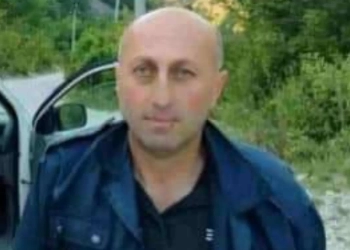 მითხრა, რომ ძალიან ნერვიულობდა, მსგავსი ტკივილი არასდროს უგრძვნია – რას წერს ჟურნალისტი სტიქიის ზონაში გარდაცვლილ პოლიციელზე