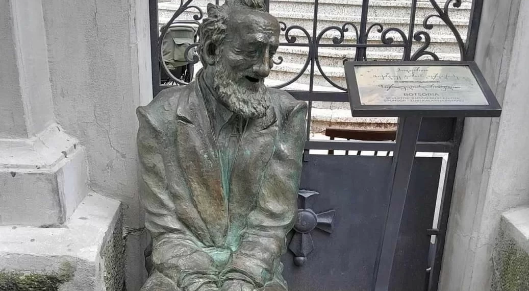 ბოცორია – ვისი ძეგლი დგას ბათუმის ღვთისმშობლის ტაძართან