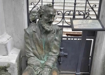 ბოცორია – ვისი ძეგლი დგას ბათუმის ღვთისმშობლის ტაძართან