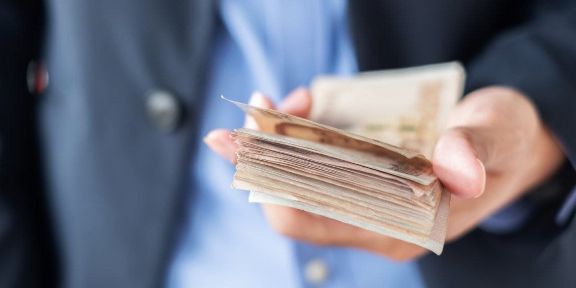 რამდენი ადამიანი იღებს 9 000 ლარზე მეტ ხელფასს საქართელოში