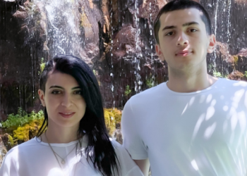 სამწუხაროდ ნიკა გადმოვარდა ჩვენივე აივნიდან – რას წერს გარდაცვლილი ბიჭის დედა