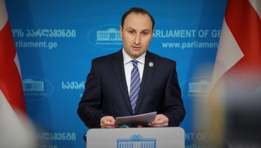 იმპიჩმენტთან დაკავშირებით არც ერთ პარტიასთან კონსულტაციები არ გვექნება – ანრი ოხანაშვილი