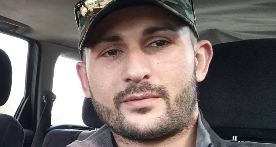 ნიკა თავის თანამებრძოლის ცხედრის გამოყვანისას დაეცა