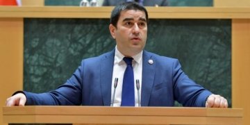 საქართველოს პარლამენტის თავმჯდომარემ დააინიცირა საქართველოს პარლამენტის რეგლამენტში ცვლილების პროექტი