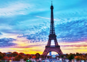 ეიფელის კოშკის თანამშრომლები გაიფიცნენ