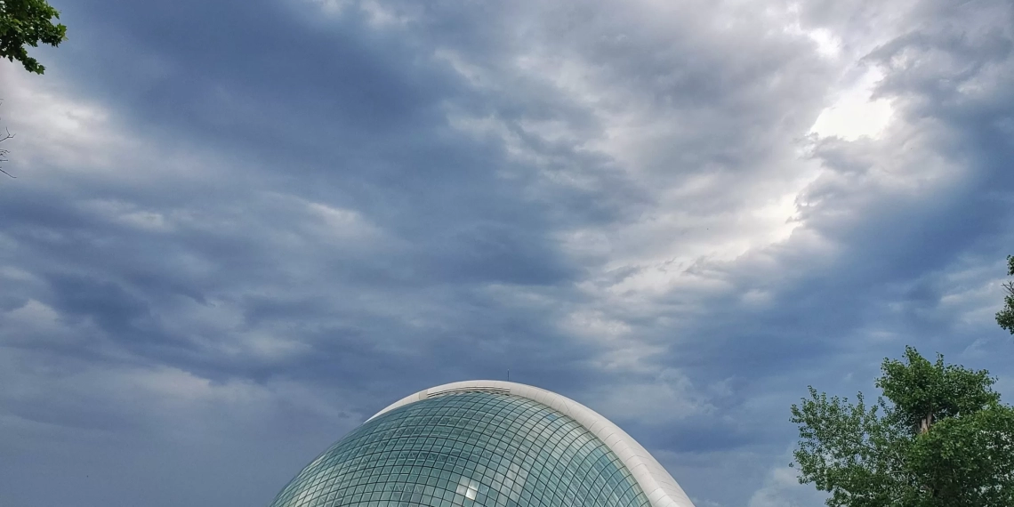 “ვკვდები როგორც ქალაქი…” – პარლამენტის შენობასთან აქცია გაიმართება