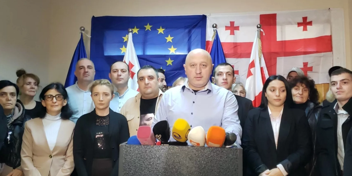 ქუთაისში ,,ნაციონალური მოძრაობის” წევრებმა პარტია დატოვეს