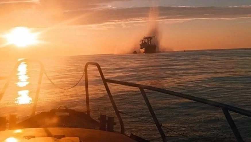 შავ ზღვაში მცურავი სამოქალაქო გემი აფეთქდა