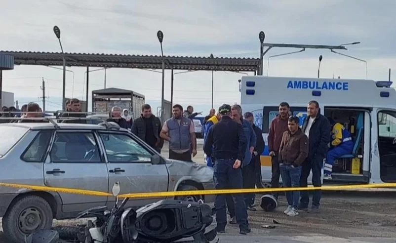 მარნეულთან ახლოს ერთმანეთს მოტოციკლი და მსუბუქი ავტომობილი შეეჯახნენ