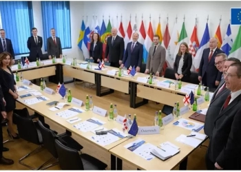ევროკავშირის 27 წევრი ქვეყნის ელჩი საქართველოს ევროკავშირის წევრობის კანდიდატის სტატუსის მინიჭებას ულოცავს
