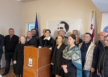 ,,ერთიან ნაციონალურ მოძრაობას” ხობშიც ტოვებენ