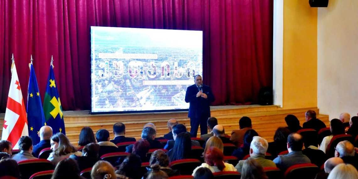 რა საკითხები დასვეს მოქალაქეებმა და რა პასუხი ჰქონდა მერს ქუთაისის ბიუჯეტის პროექტის განხივლაზე