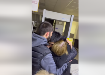 მამის მკვლელობაში ბრალდებული კახა კობახიძე, რომელსაც უვადო თავისუფლების აღკვეთა ემუქრებოდა,  ნაფიცმა მსაჯულებმა უდანაშაულოდ ცნეს