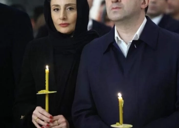 ირაკლი ღარიბაშვილი მეუღლესთან  ერთად სამების საკათედრო ტაძარში საშობაო ლიტურგიას დაესწრო