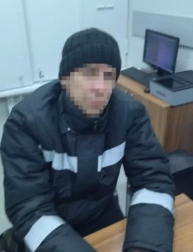 რუსეთში დააკავეს კაცი, რომელიც დღის განმავლობაში ერთი ცალი მანდარინის მოპარვას ცდილობდა