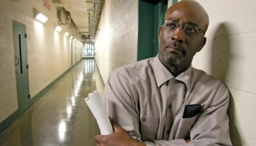 კაცს, რომელმაც ციხეში 44 წელი გაატარა და შემდეგ გაამართლეს, კომპენსაცია 25 მილიონი დოლარი მიენიჭა