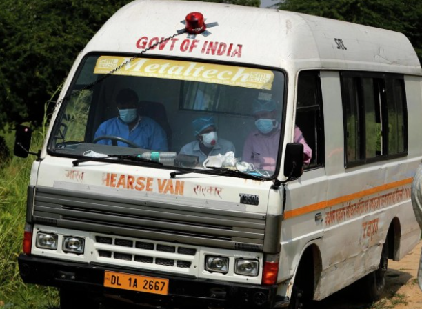 მიცვალებული სასაფლაოზე მიყვანამდე გაცოცხლდა