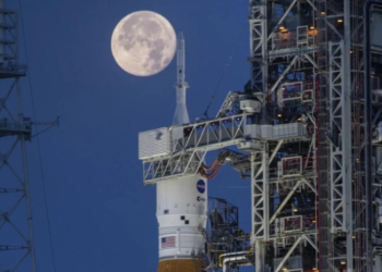 NASA-მ მთვარეზე პირველი პილოტირებული მისიის გაშვება 1 წლით გადადო