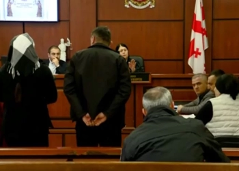 სასამართლოზე 14 წლის აითაჯის მკვლელობაში ბრალდებულის დები დაიკითხნენ