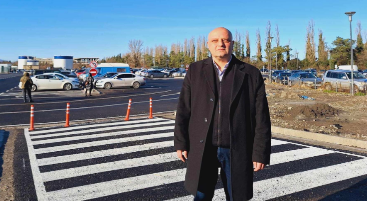 გადასახადების გადამხდელებს პარკინგის მოწყობა გაუძვირდათ – რა ვითარებაა ქუთაისის აეროპორტში