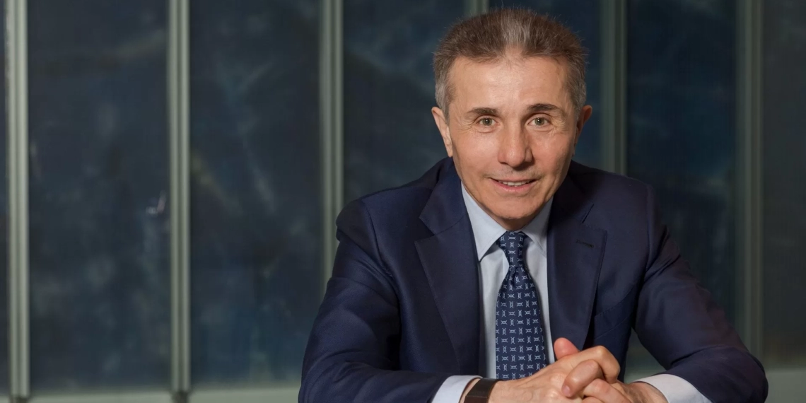 „ქართული ოცნების“ პოლიტსაბჭოს სხდომას ბიძინა ივანიშვილიც ესწრება