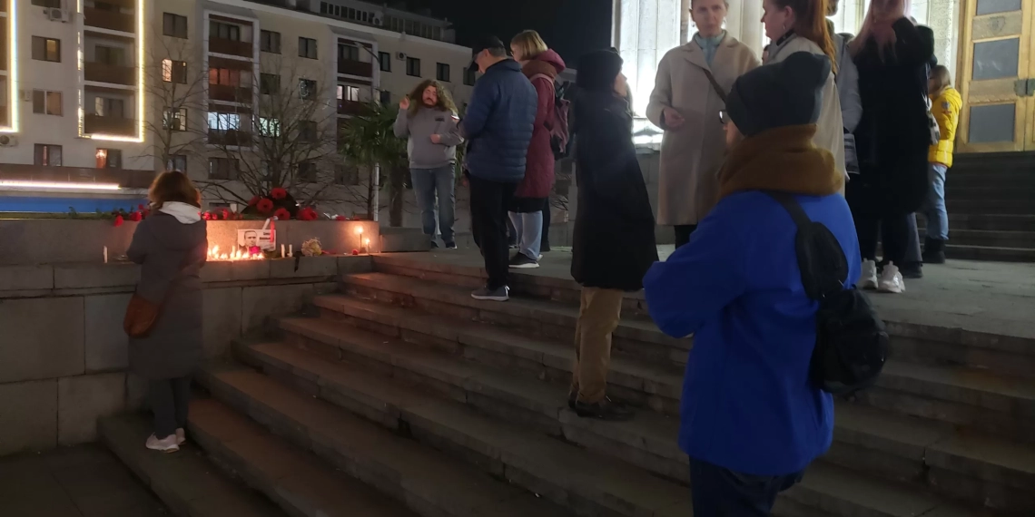 არ დავივიწყებთ! არ გაპატიებთ! – ქუთაისში, რუსეთის მოქალაქეებმა, ალექსეი ნავალნის ხსოვნას პატივი მიაგეს