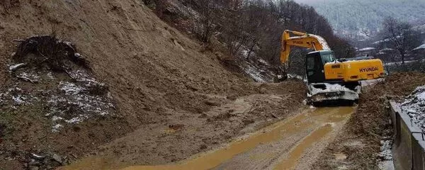 სტიქიას ებრძვიან ხაშურში