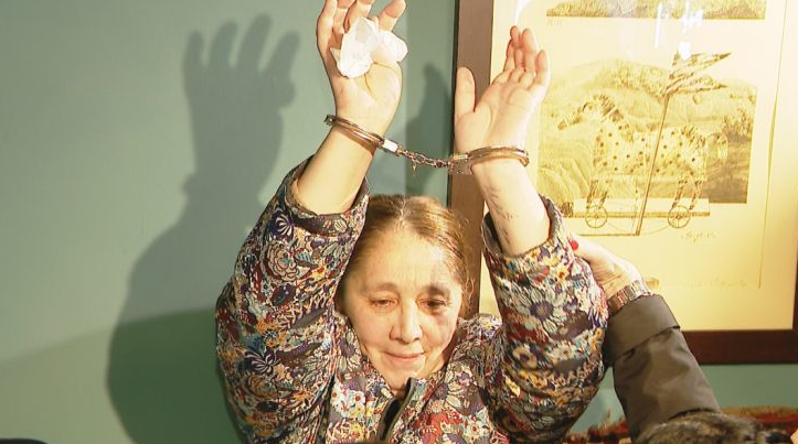 ნატა ფერაძე საკუთარ სახლში დააკავეს