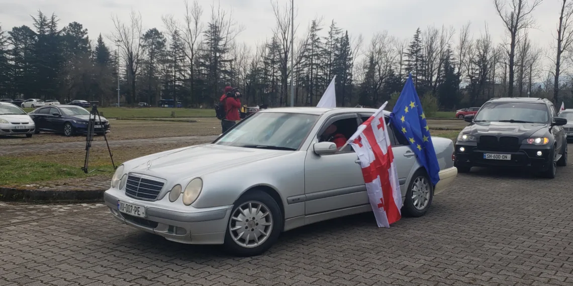 ,,თავისუფლება მიშას” – ქუთაისიდან კოლონა თბილისში წასასვლელად ემზადება