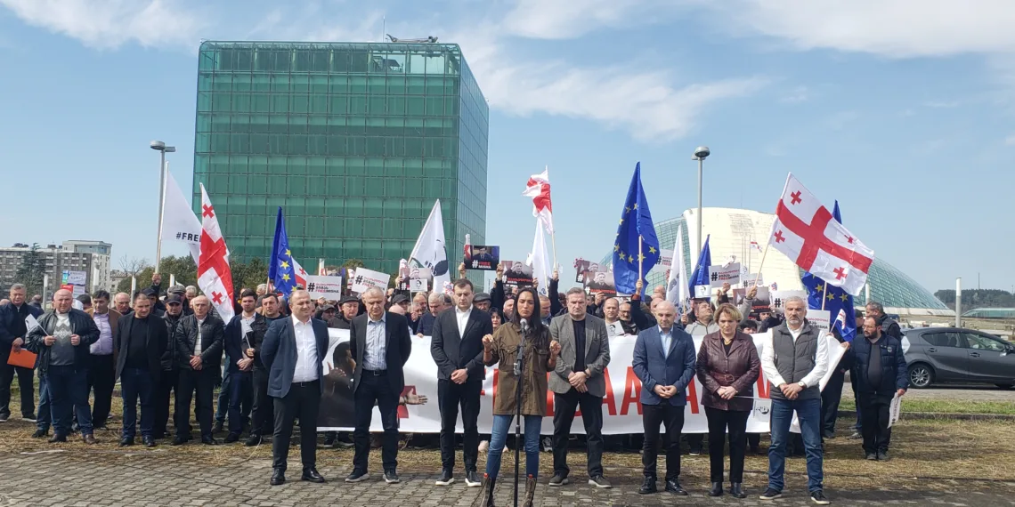 ,,თავისუფლება მიშას” – ქუთაისიდან კოლონა თბილისში წასასვლელად ემზადება