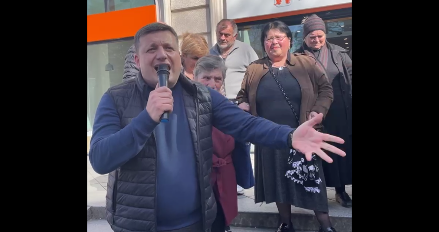 საბანკო სისტემას აკვლევინებთ თქვენს მოსახლეობას – ქუთაისში აქცია გაიმართა (+ვიდეო)