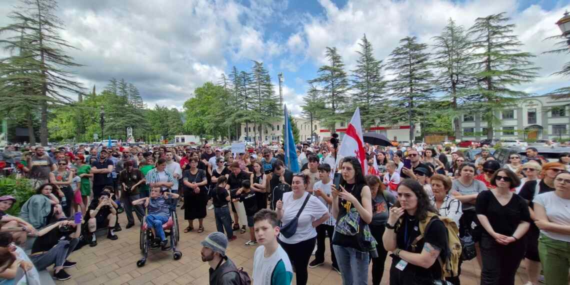 გათავისუფლდეს უსამართლოდ დაკავებული ინდიკო ბჟალავა – მარტვილში აქცია იმართება