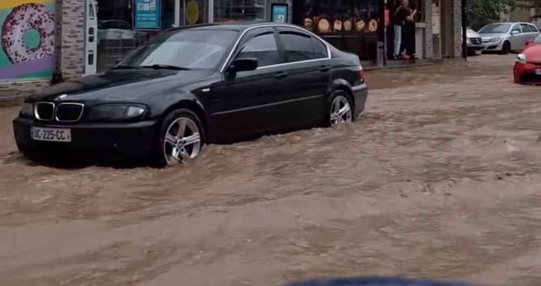 სტიქია ქუთაისში – დატბორილია ქუჩები, საცხოვრებელი სახლები