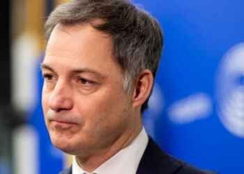 არჩევნებში მარცხის გამო, ბელგიის პრემიერმინისტრი, ალექსანდრე დე კროო თანამდებობას ტოვებს
