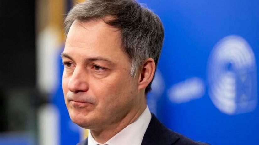 არჩევნებში მარცხის გამო, ბელგიის პრემიერმინისტრი, ალექსანდრე დე კროო თანამდებობას ტოვებს